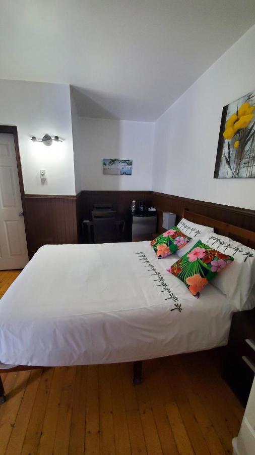 Hotel Fleurs Karaibes Saint-Alexandre-de-Kamouraska Dış mekan fotoğraf