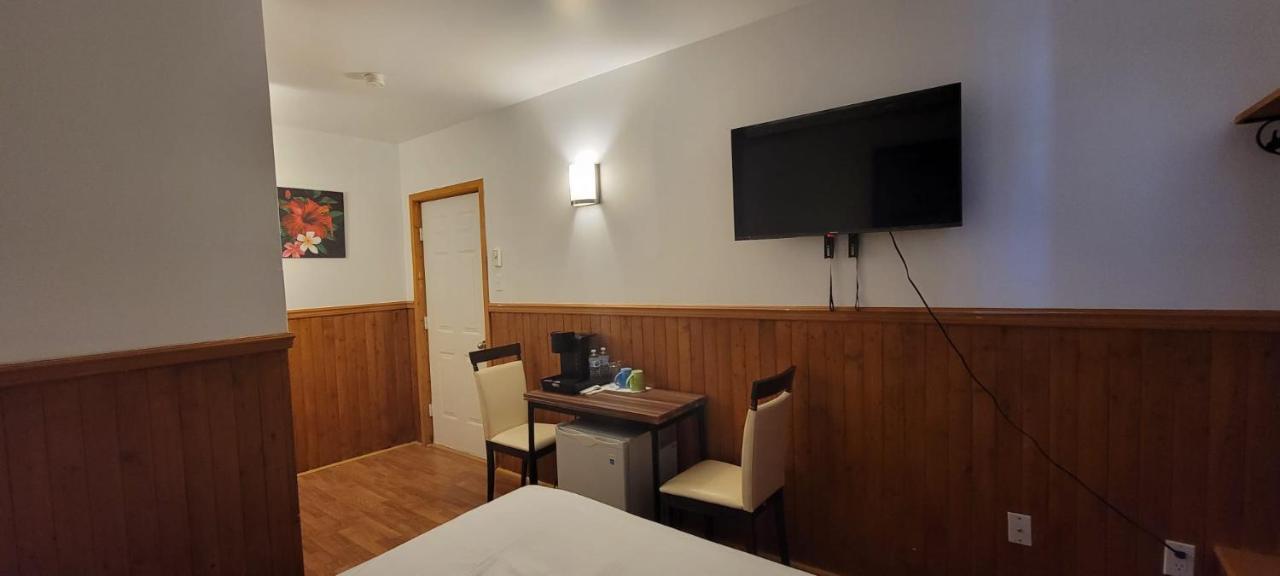 Hotel Fleurs Karaibes Saint-Alexandre-de-Kamouraska Dış mekan fotoğraf