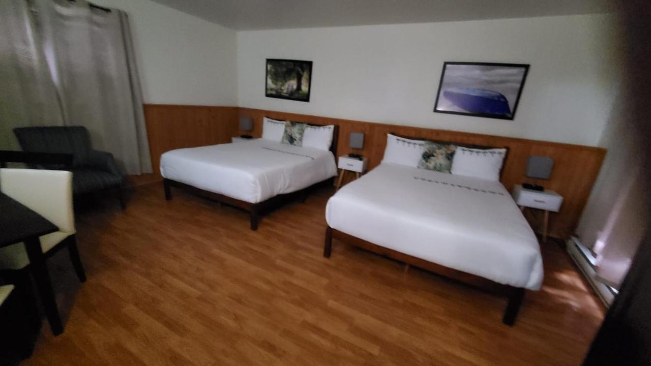 Hotel Fleurs Karaibes Saint-Alexandre-de-Kamouraska Dış mekan fotoğraf