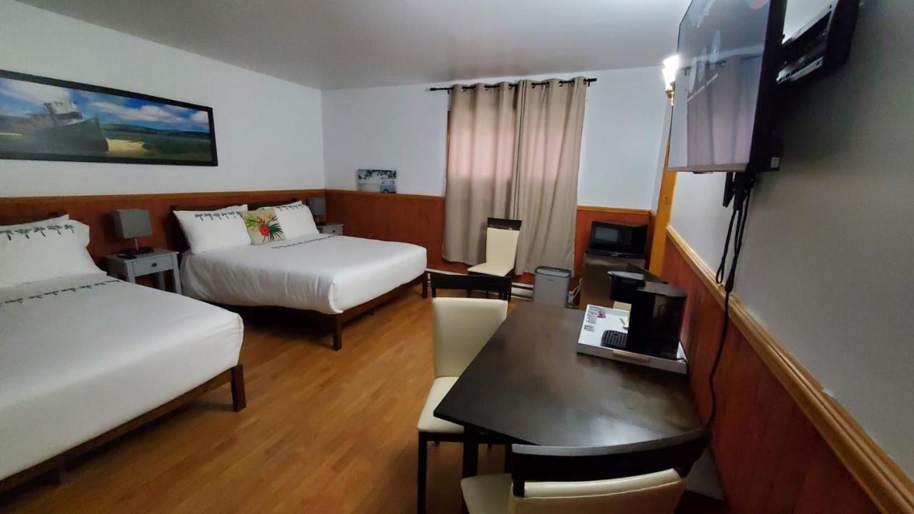 Hotel Fleurs Karaibes Saint-Alexandre-de-Kamouraska Dış mekan fotoğraf