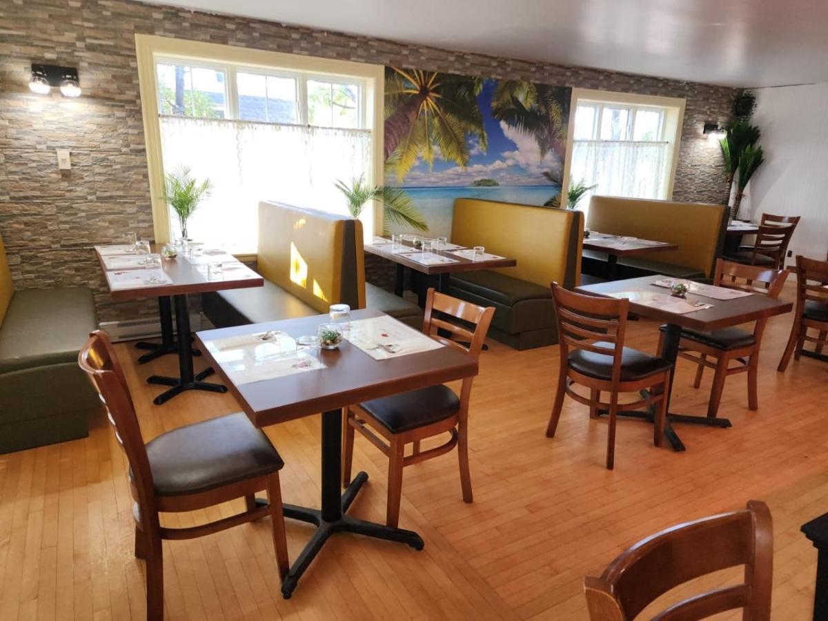Hotel Fleurs Karaibes Saint-Alexandre-de-Kamouraska Dış mekan fotoğraf
