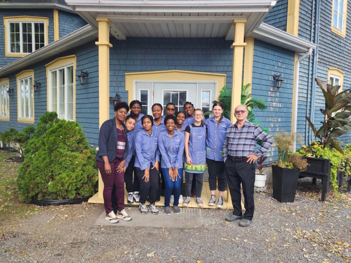 Hotel Fleurs Karaibes Saint-Alexandre-de-Kamouraska Dış mekan fotoğraf