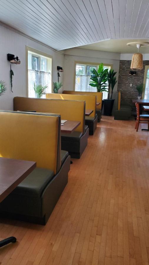 Hotel Fleurs Karaibes Saint-Alexandre-de-Kamouraska Dış mekan fotoğraf