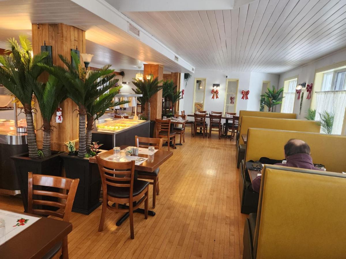 Hotel Fleurs Karaibes Saint-Alexandre-de-Kamouraska Dış mekan fotoğraf